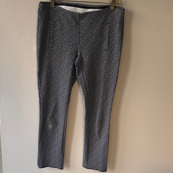 Bundle of Black and Gray Women's Pants & New black 1/4 Zip Top - Picture 2 of 16